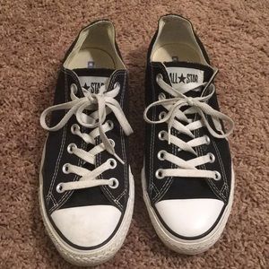 Women’s black and white converse